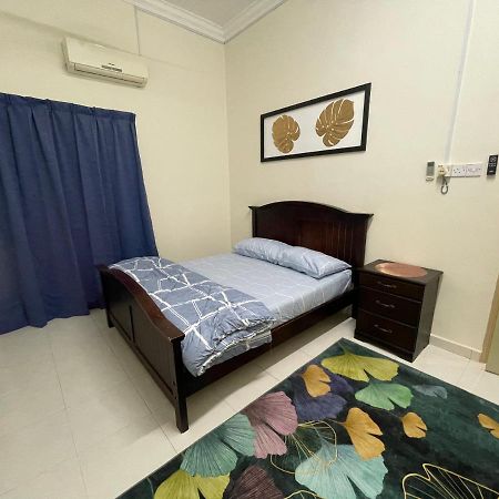 No 61 Nazirin Homestay Tmn Indah Raya 2 Manjung Lumut Exterior foto